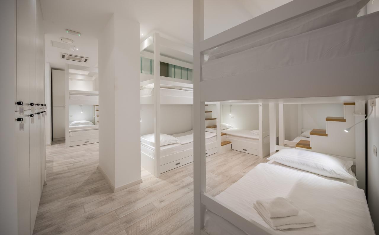 Boutique Hostel Posteya Split Extérieur photo